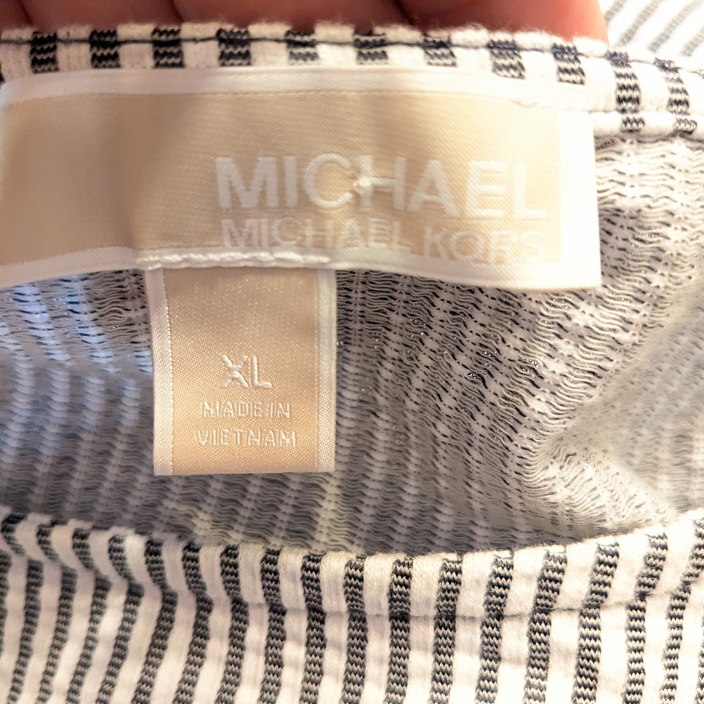 MICHAEL Michael Kors Black & White Vertical Striped Cropped Blouse - Picture 9 of 11